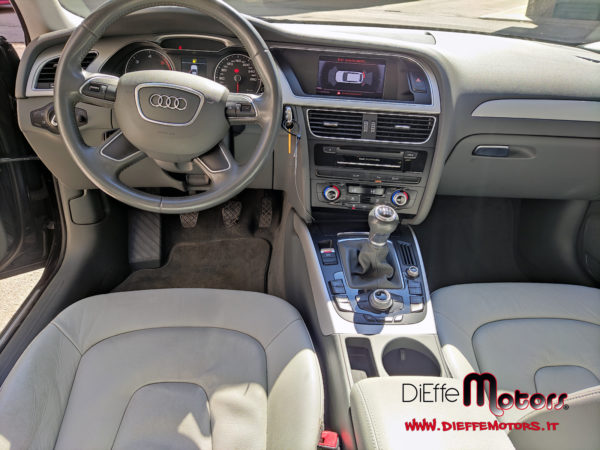 AUDI A4 2.0