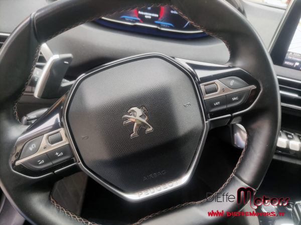 PEUGEOT 5008 BLUE
