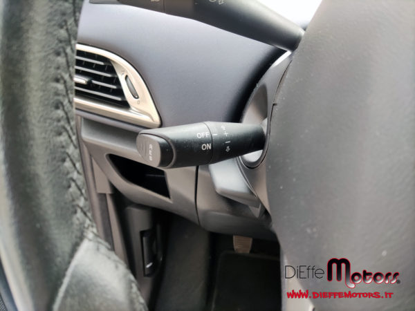 LANCIA YPSILON 1.2 69CV