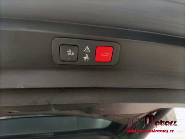 PEUGEOT 5008 BLUE