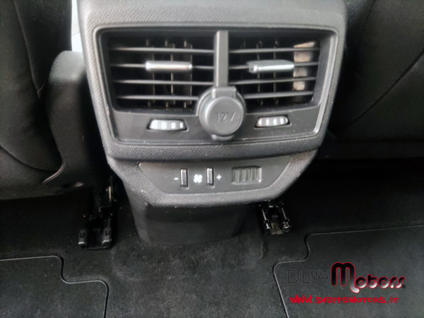 PEUGEOT 5008 BLUE