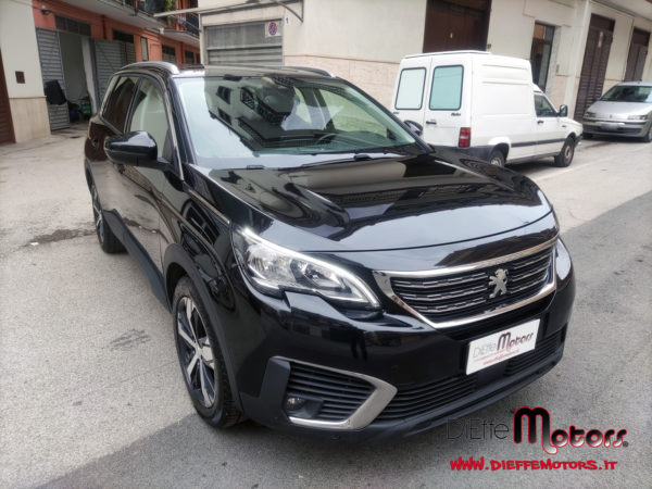 PEUGEOT 5008 BLUE