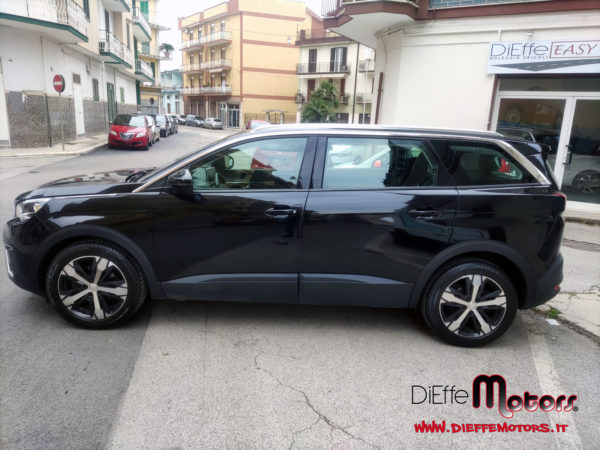 PEUGEOT 5008 BLUE