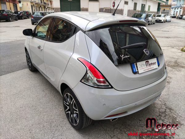 LANCIA YPSILON 1.2 69CV