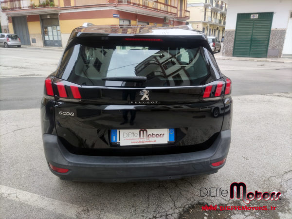 PEUGEOT 5008 BLUE