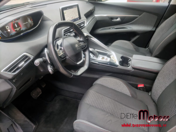 PEUGEOT 5008 BLUE