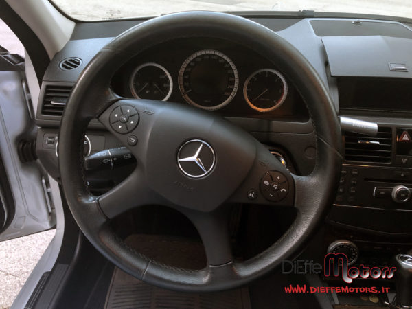 MERCEDES BENZ C220