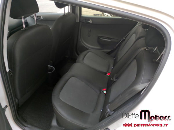 HYUNDAI I20 1.1 CRDi 5P. COMFORT