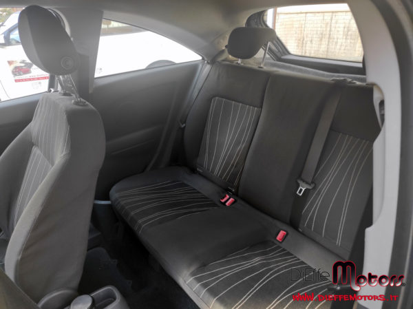 OPEL CORSA 1.2 3 PORTE Enjoy