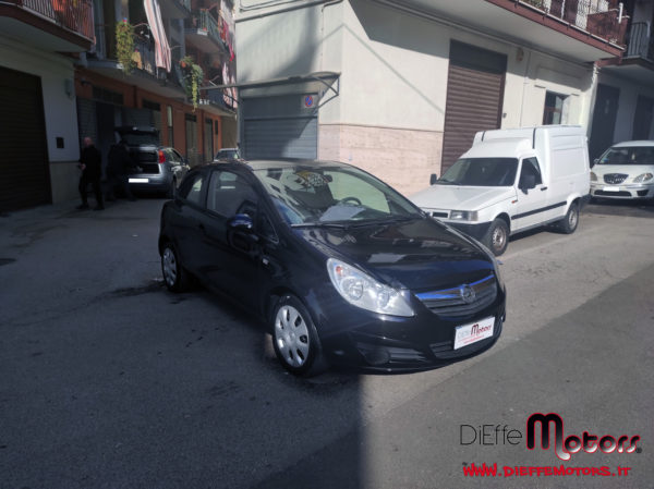 OPEL CORSA 1.2 3 PORTE Enjoy