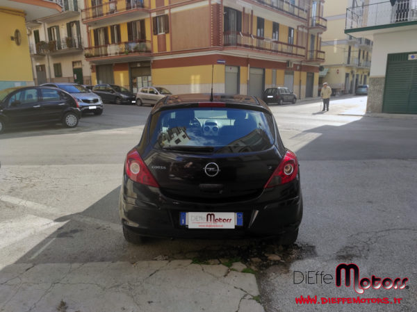 OPEL CORSA 1.2 3 PORTE Enjoy