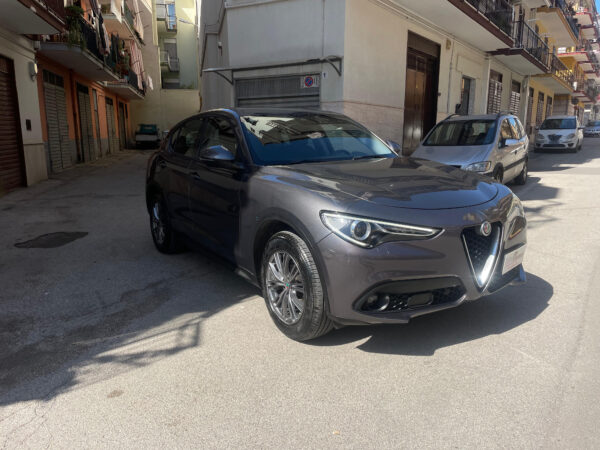 ALFA ROMEO STELVIO 2.2 TURBODIESEL 180CV AT8 Q4 BUSINESS - immagine 3