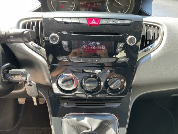 LANCIA YPSILON 1.3 MJT 16V 95CV 5P S&S SILVER - immagine 11