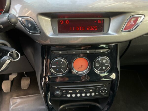 CITROEN C3 1.6 E-HDI 90 EXCLUSIVE - immagine 11