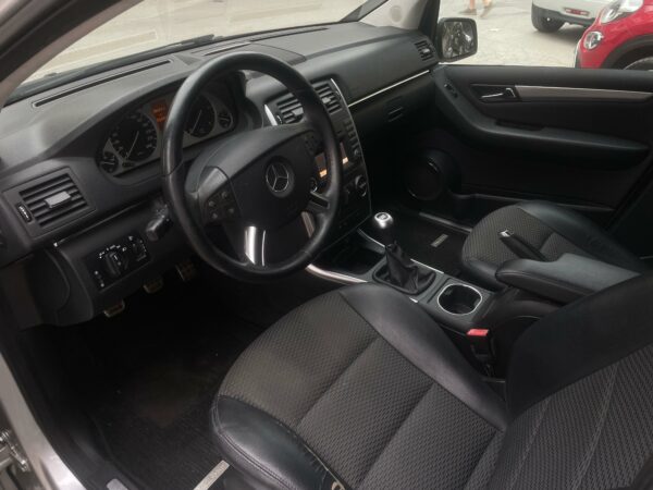 MERCEDES BENZ B 180 CDI PREMIUM - immagine 11