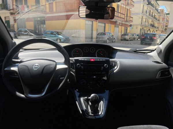 LANCIA YPSILON 1.3 MJT 16V 95CV 5P S&S SILVER - immagine 14