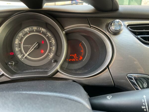CITROEN C3 1.6 E-HDI 90 EXCLUSIVE - immagine 20