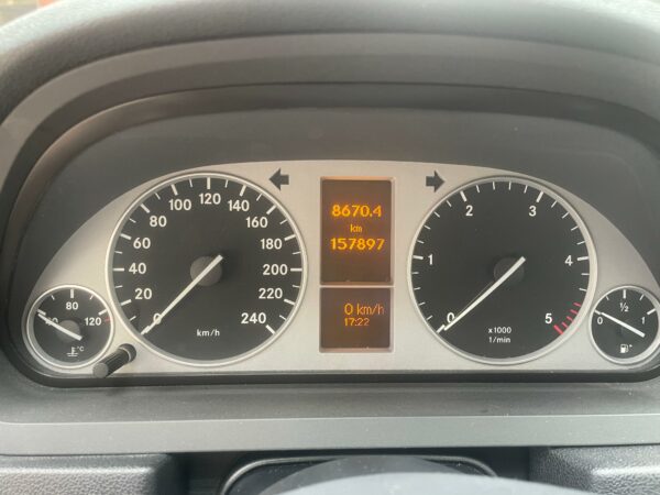 MERCEDES BENZ B 180 CDI PREMIUM - immagine 20