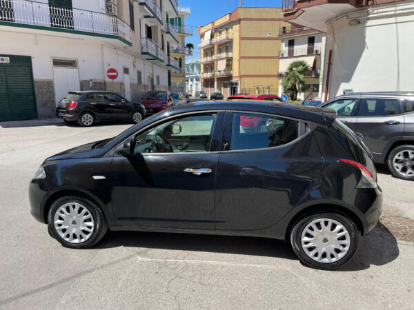 LANCIA YPSILON 1.3 MJT 16V 95CV 5P S&S SILVER - immagine 5