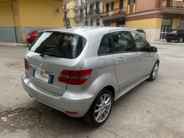 MERCEDES BENZ B 180 CDI PREMIUM - immagine 5