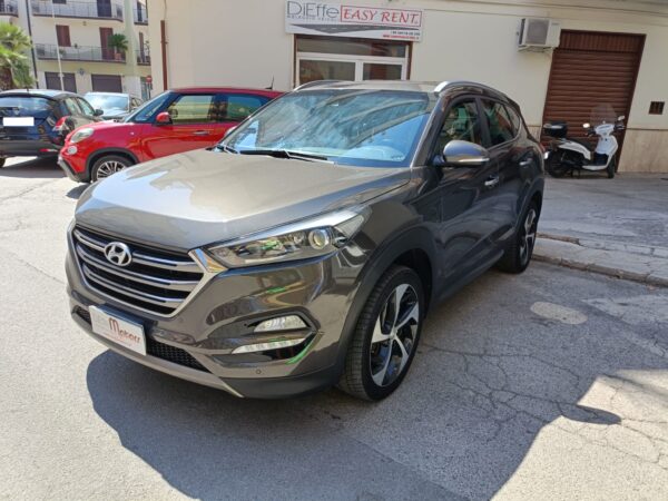 HYUNDAI TUCSON  1.7 CRDI  XPOSSIBLE