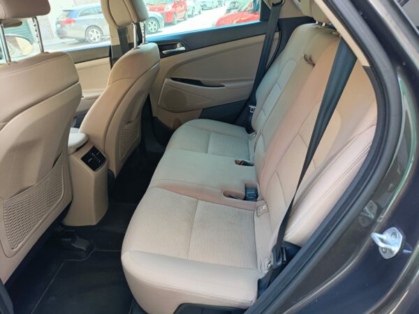 HYUNDAI TUCSON  1.7 CRDI  XPOSSIBLE - immagine 10