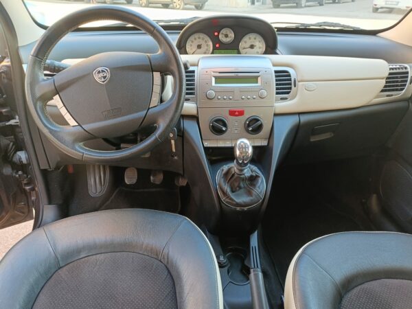 LANCIA YPISILON 1.2 8V PLATINO - immagine 14