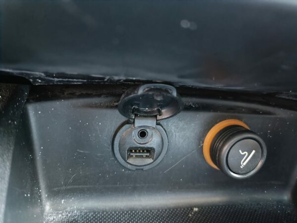 CITROEN C4 1.6 HDi EXCLUSIVE - immagine 15