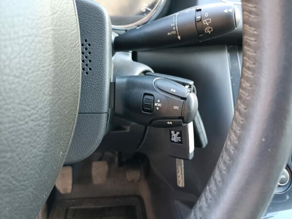 PEUGEOT 3008 1.6 HDI  112 CV TECNO - immagine 14