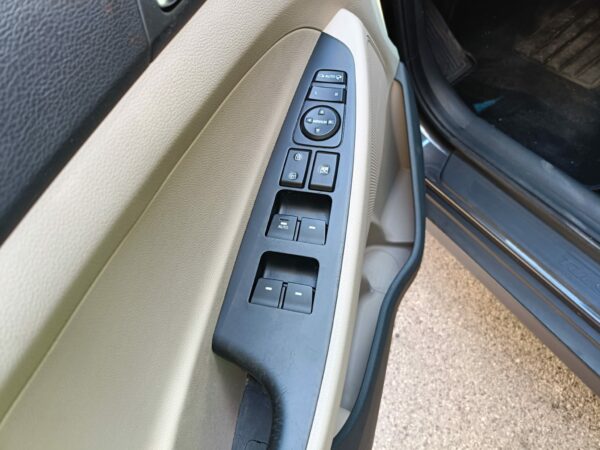 HYUNDAI TUCSON  1.7 CRDI  XPOSSIBLE - immagine 18