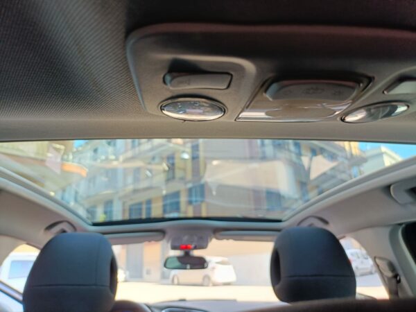 CITROEN C4 1.6 HDi EXCLUSIVE - immagine 18