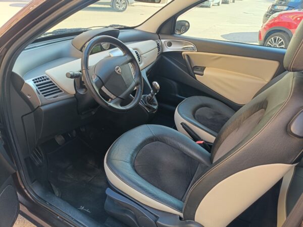 LANCIA YPISILON 1.2 8V PLATINO - immagine 9
