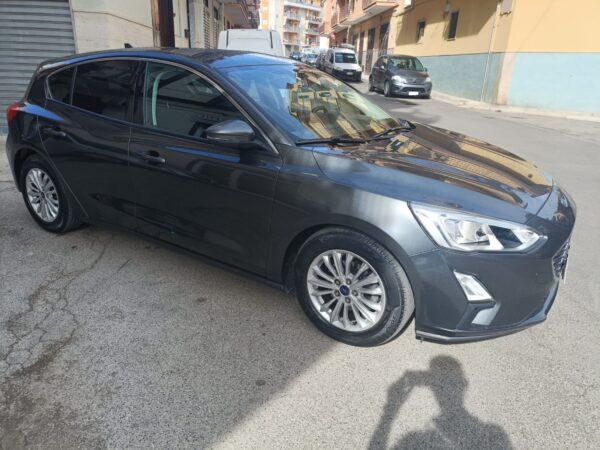 FORD FOCUS 1.5 ECOBLUE 120CV 5P TITANIUM - immagine 3
