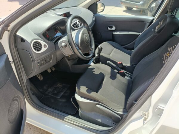 RENAULT CLIO 1.2 GPL YAHOO - immagine 9