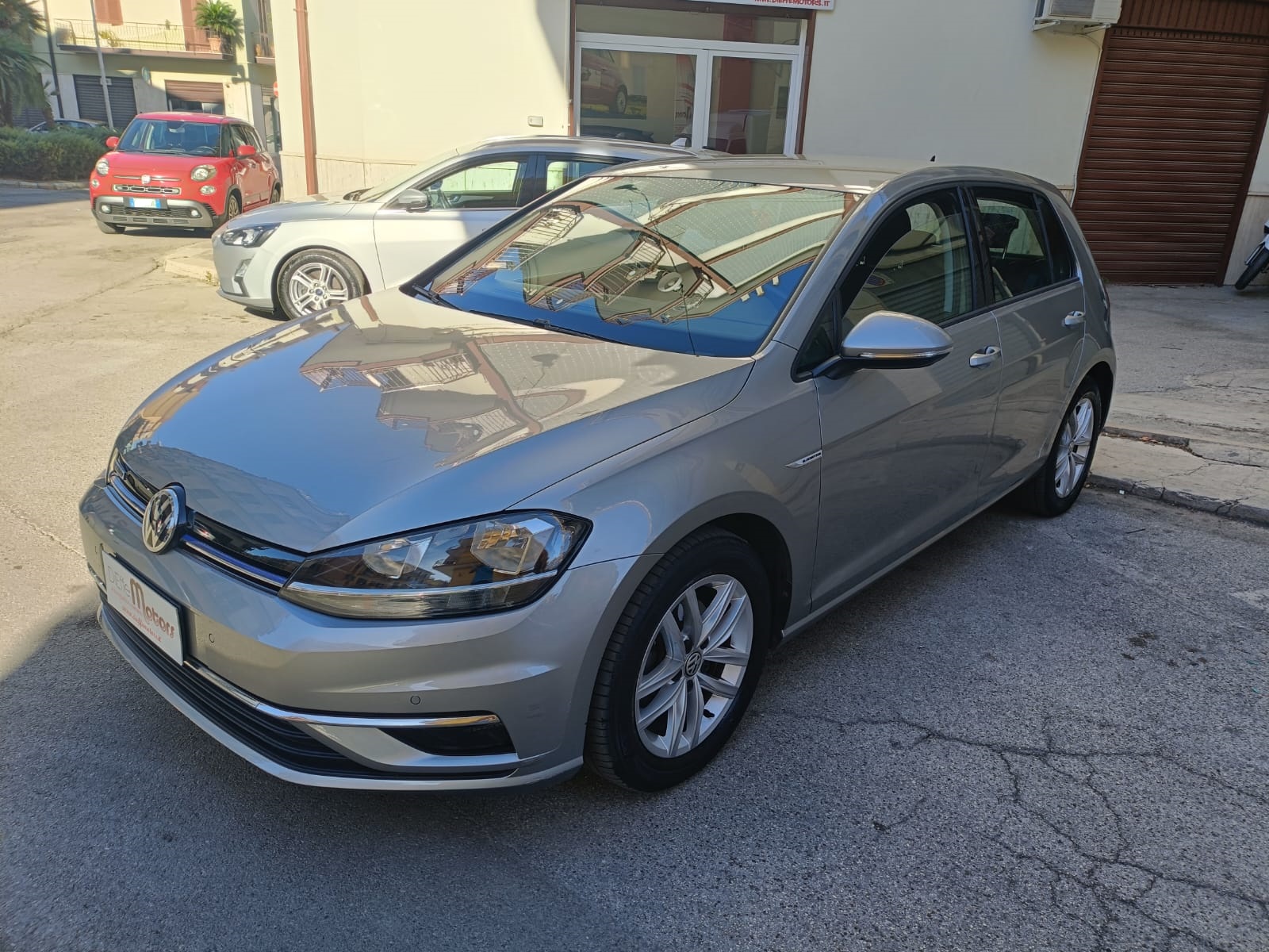 VOLKSWAGEN GOLF 1.5 TGI DSG BUSINESS BLUEMOTION