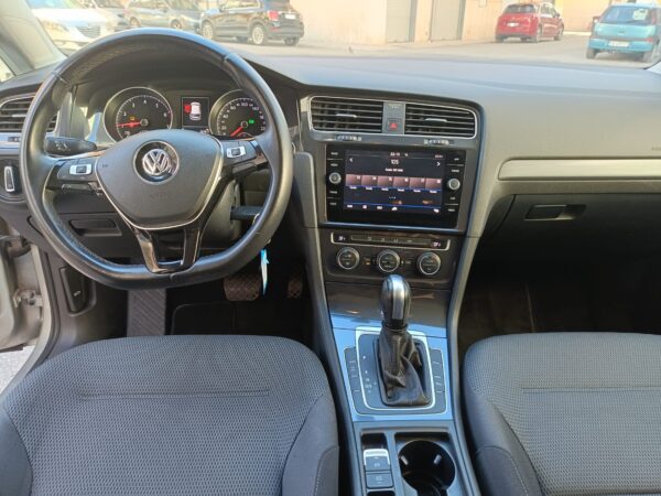 VOLKSWAGEN GOLF 1.5 TGI DSG BUSINESS BLUEMOTION - immagine 13