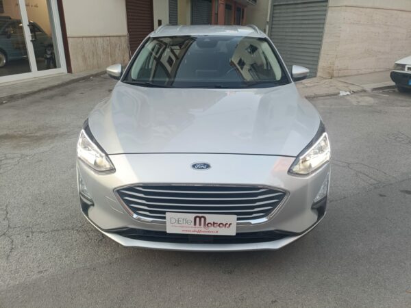 FORD FOCUS 1.5 ECOBLUE 120CV AUTOMATICO BUSINESS - immagine 2