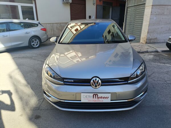 VOLKSWAGEN GOLF 1.5 TGI DSG BUSINESS BLUEMOTION - immagine 2