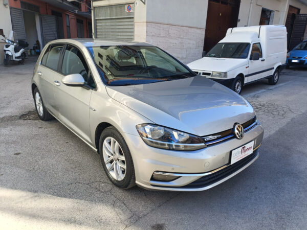 VOLKSWAGEN GOLF 1.5 TGI DSG BUSINESS BLUEMOTION - immagine 3
