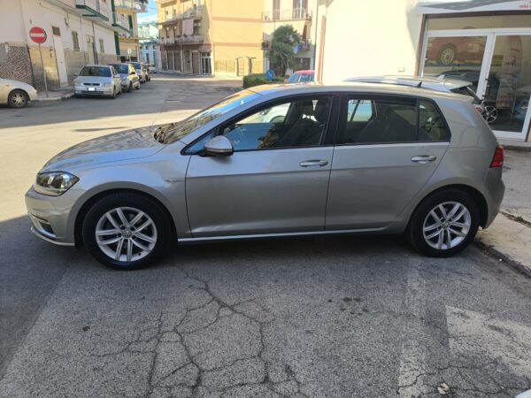 VOLKSWAGEN GOLF 1.5 TGI DSG BUSINESS BLUEMOTION - immagine 4