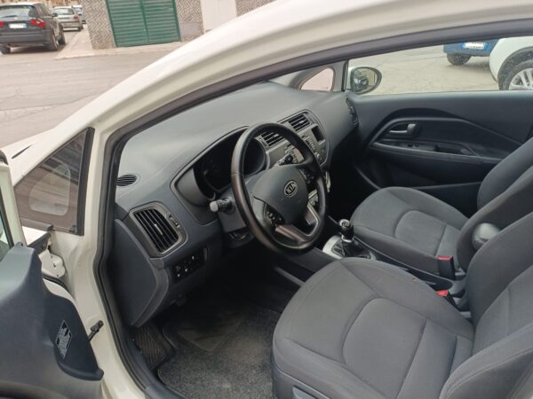 KIA RIO 1.4 CRDI 5P ACTIVE - immagine 9
