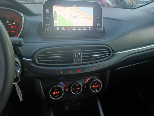FIAT TIPO 1.6 MJET 120CV BUSINESS SW - immagine 13