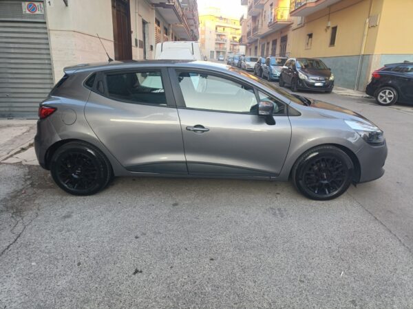 RENAULT CLIO 1.2 75CV 5 PORTE LIVE - immagine 4