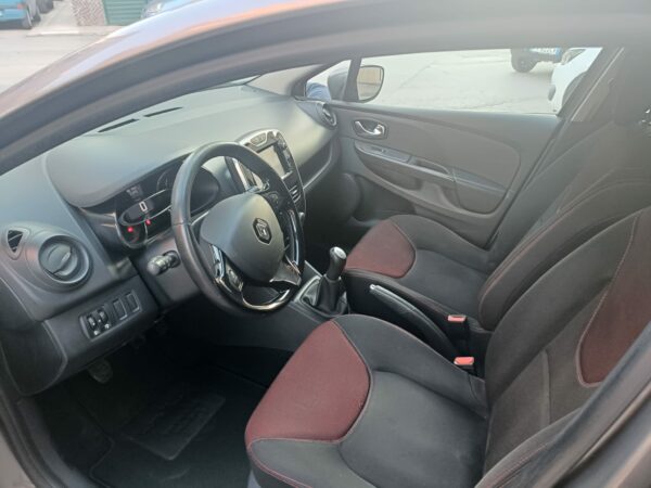 RENAULT CLIO 1.2 75CV 5 PORTE LIVE - immagine 9