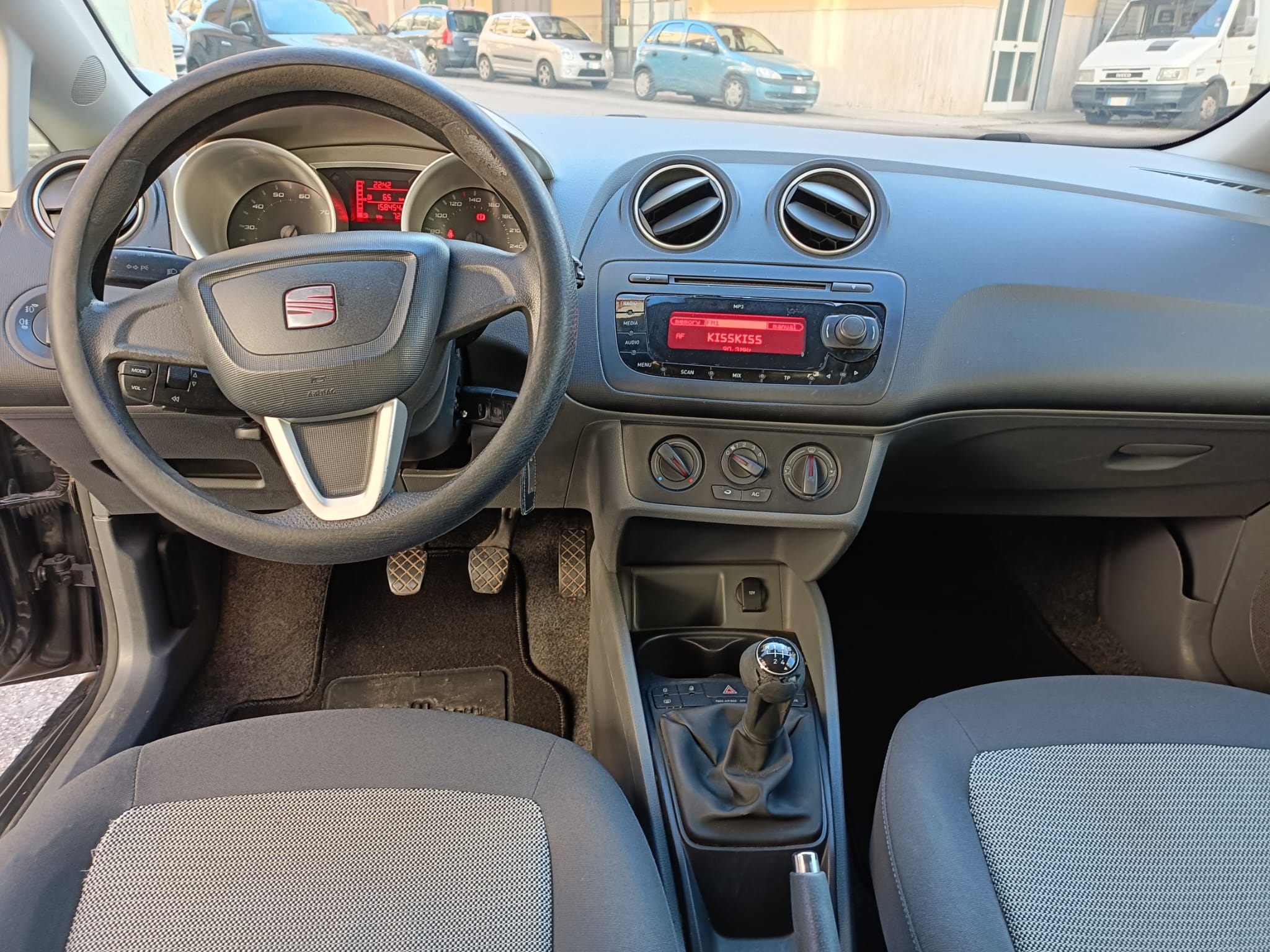 SEAT IBIZA 1.4 5P REFERENCE - immagine 11