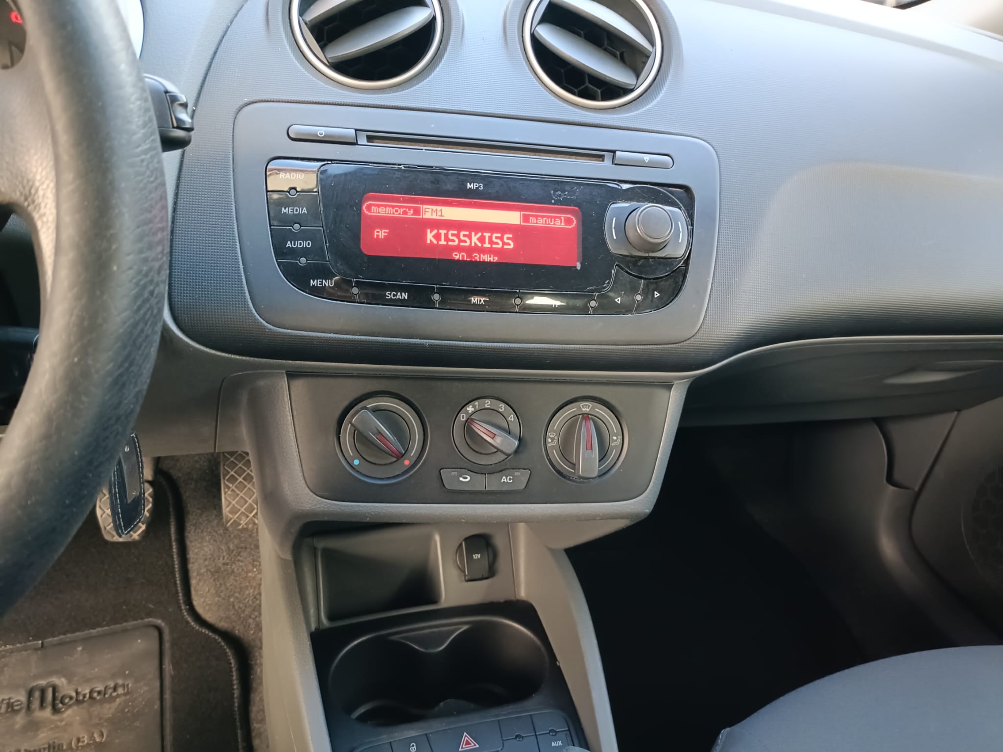 SEAT IBIZA 1.4 5P REFERENCE - immagine 12