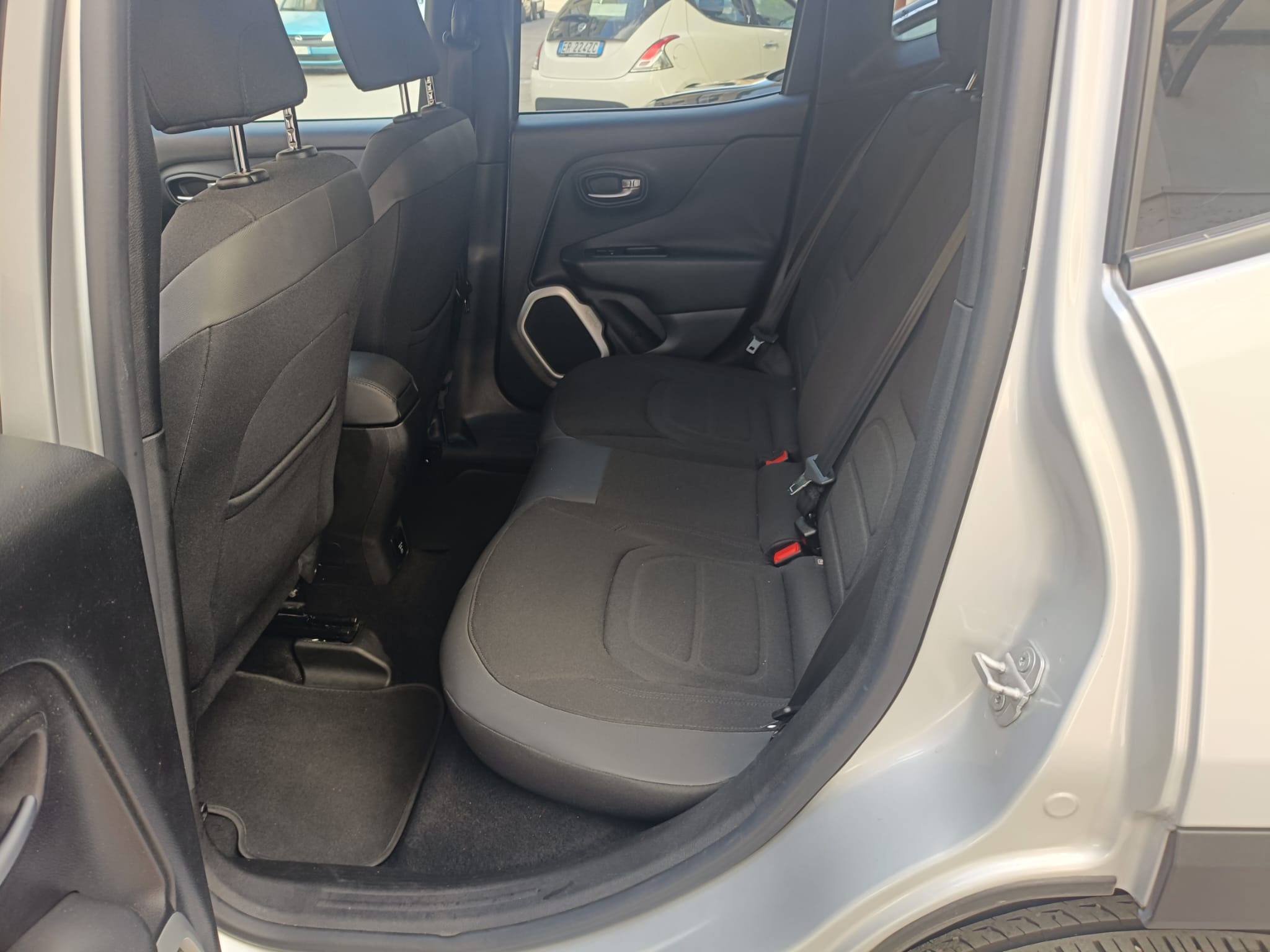 JEEP RENEGADE 2.0 MJT 140CV 4WD LIMITED - immagine 10