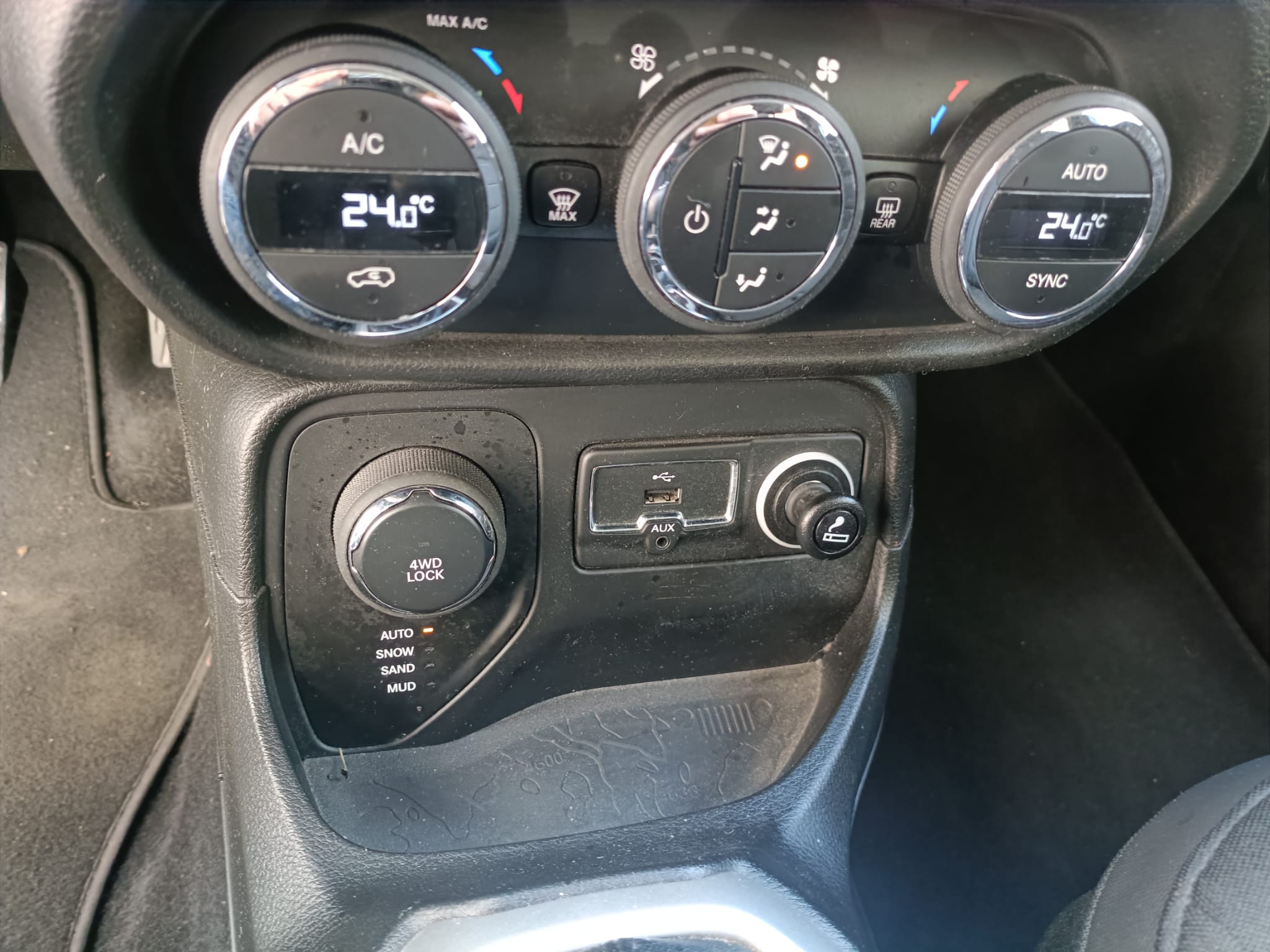 JEEP RENEGADE 2.0 MJT 140CV 4WD LIMITED - immagine 15