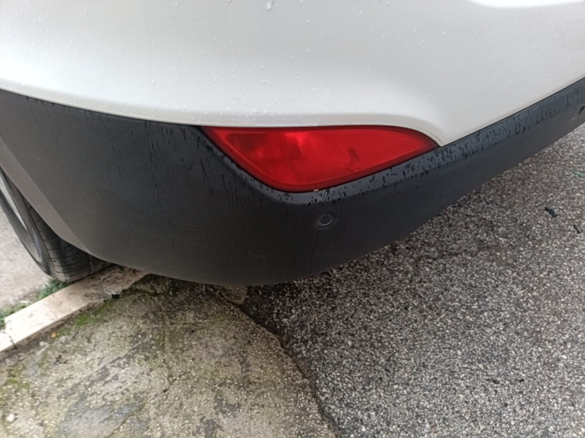 HYUNDAI IX35 1.7 CRDI 2WD COMFORT - immagine 18