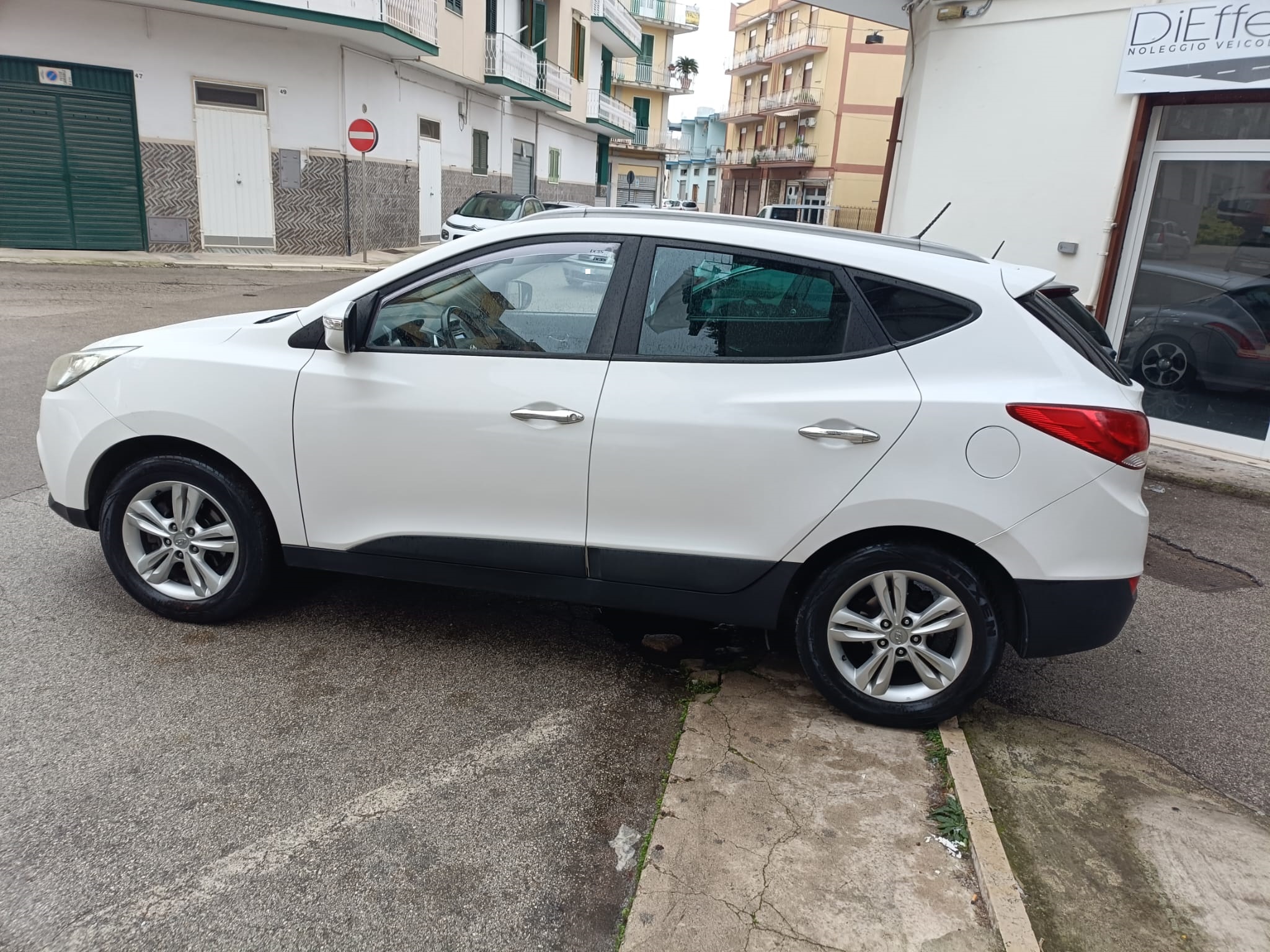 HYUNDAI IX35 1.7 CRDI 2WD COMFORT - immagine 4